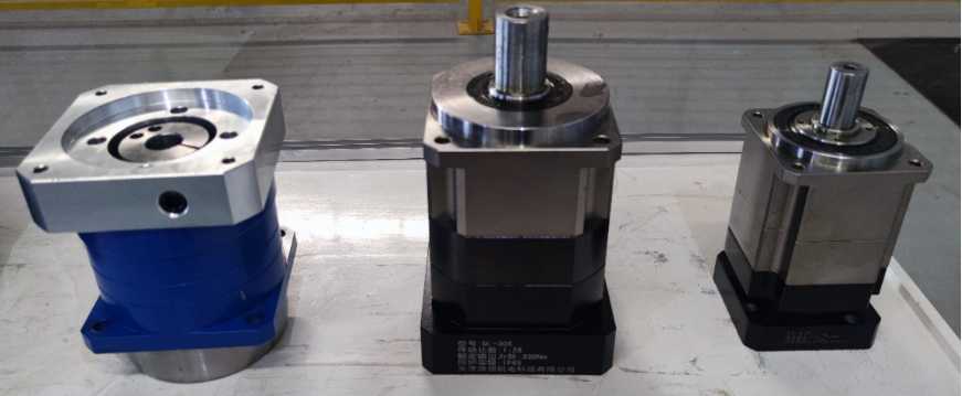 Rated output torque 10~3000Nm, input and output interfaces can be customized